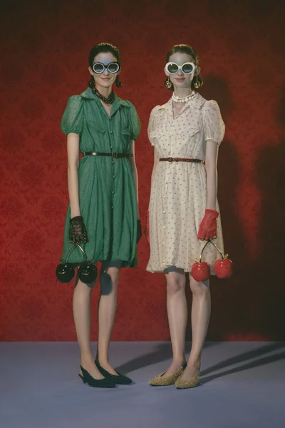 Look 12